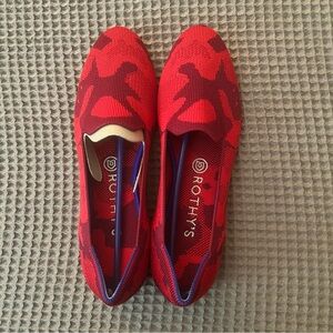 ROTHY’S The Lounge Loafer Flats Slip On Red Camo 9
